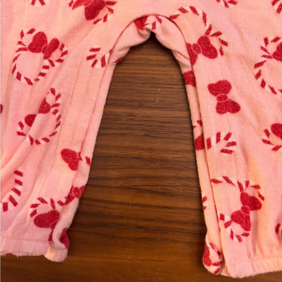Minnie Mouse 18month romper. Buttons at bottom - Picture 3 of 3